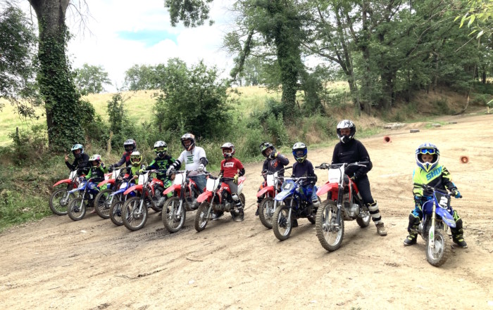 Stage de Pilotage Moto pour Enfant près de Montluçon